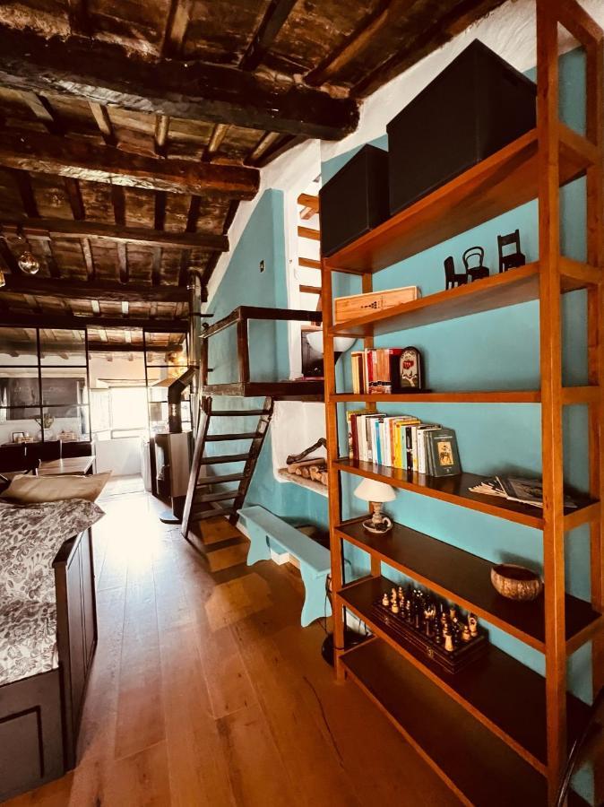 La Casa Sui Tetti -Calcata Apartment Exterior photo